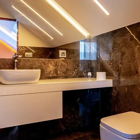 Aroma Gold Guest house 3*