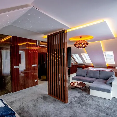 Aroma Gold Guest house Dolni Bousov