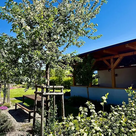 Guest house Aroma Gold 3*